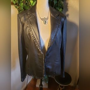 EXQUISITE LEATHER JACKET